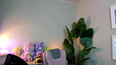 Nonaviv online show from 10/21/25, 12:39