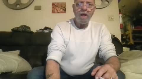 mondaymonday online show from 12/15/24, 11:12