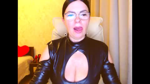 monica online show from 02/16/25, 03:38