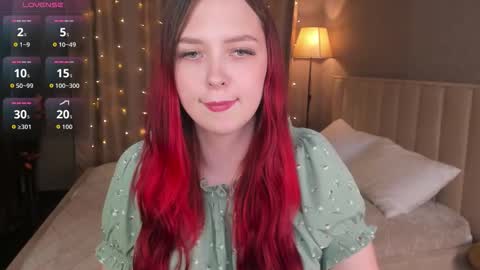 Snapshot of monica__queen chatting on 10/13/25, 05:29 Monica online show from 10/13/25, 05:29