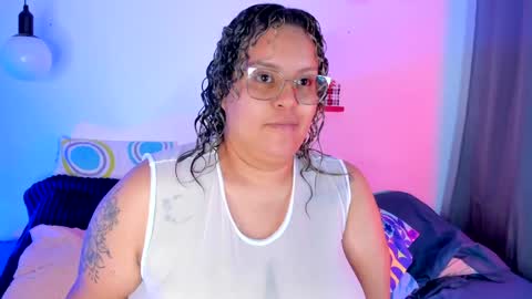 aleja      independent model       online show from 01/28/25, 07:10