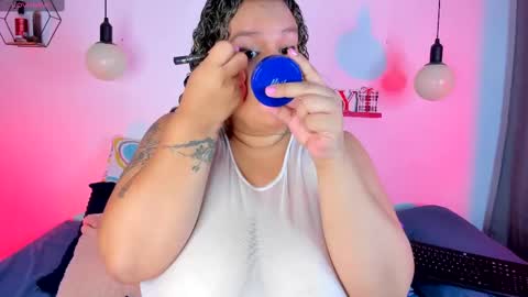 aleja      independent model       online show from 03/04/25, 08:16