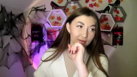 sweet girl and shine body online show from 10/10/25, 07:18