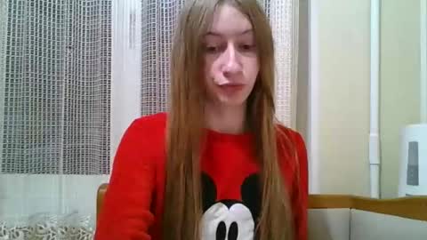 Snapshot of monica_tamayo chatting on 10/21/25, 08:20 Monica online show from 10/21/25, 08:20