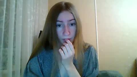 Snapshot of monica_tamayo chatting on 02/10/26, 04:44 Monica online show from 02/10/26, 04:44