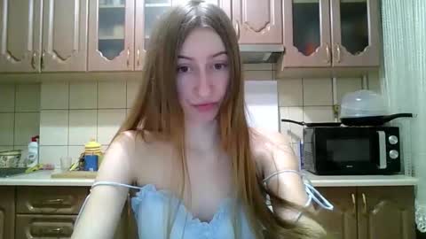 Snapshot of monica_tamayo chatting on 02/15/26, 09:55 Monica online show from 02/15/26, 09:55