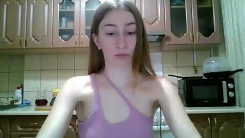 Snapshot of monica_tamayo chatting on 04/28/26, 08:14 Monica online show from 04/28/26, 08:14