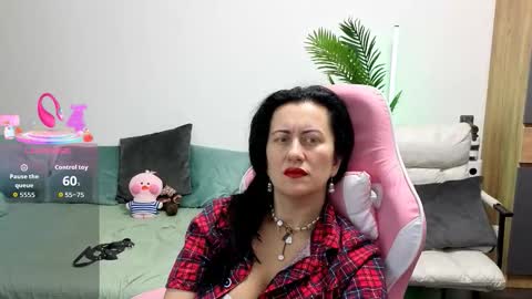 Monica online show from 09/30/25, 06:02