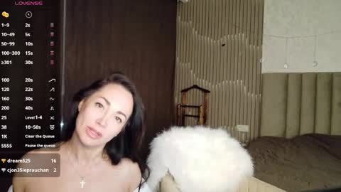 Snapshot of monica_weisss chatting on 04/30/26, 10:03 monica_weisss online show from 04/30/26, 10:03
