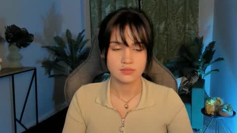Snapshot of monicafarmer chatting on 11/23/25, 05:46 monica online show from 11/23/25, 05:46