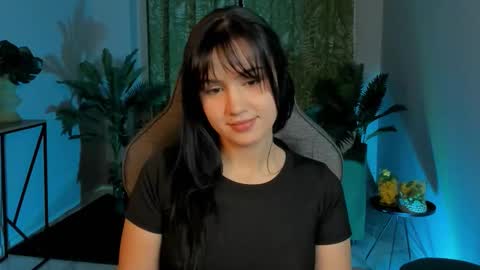 Snapshot of monicafarmer chatting on 11/26/25, 05:47 monica online show from 11/26/25, 05:47