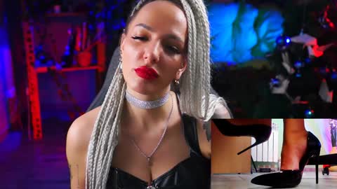 Monika online show from 01/13/25, 03:26