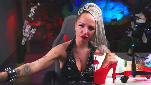 Monika online show from 01/18/25, 08:30