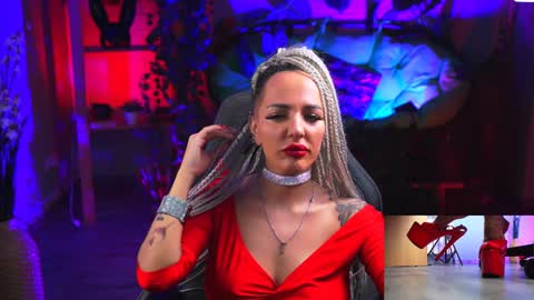 Monika online show from 01/28/25, 12:22