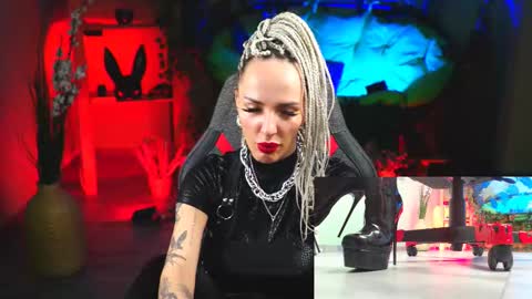 Snapshot of monicamaxwel chatting on 02/21/25, 12:06 Monika online show from 02/21/25, 12:06