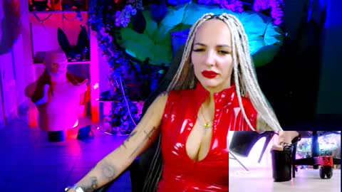 Snapshot of monicamaxwel chatting on 11/14/25, 10:58 Monika online show from 11/14/25, 10:58