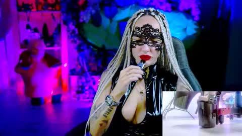 Snapshot of monicamaxwel chatting on 11/24/25, 11:21 Monika online show from 11/24/25, 11:21