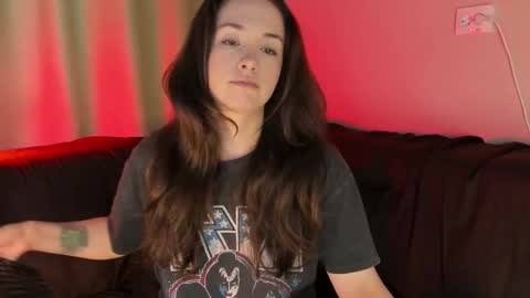 Monica online show from 09/23/25, 12:19