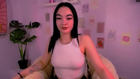 Snapshot of monicatess chatting on 10/20/25, 02:45 Monica online show from 10/20/25, 02:45