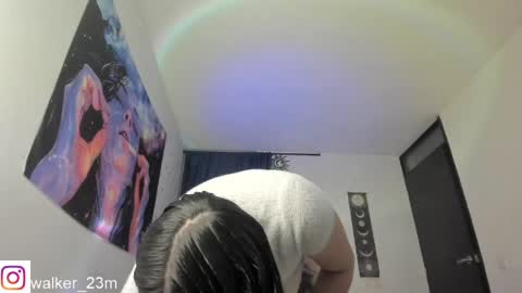 Snapshot of monicawalker2 chatting on 05/09/26, 03:45 monicawalker2 online show from 05/09/26, 03:45