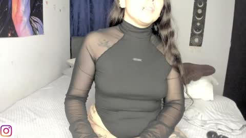 Snapshot of monicawalker2 chatting on 05/13/26, 03:04 monicawalker2 online show from 05/13/26, 03:04