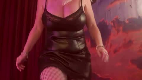 Monika    online show from 01/16/25, 02:19