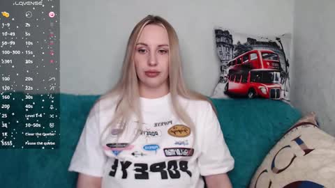 Monika online show from 09/25/25, 11:58