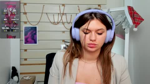 Monika online show from 01/17/25, 05:08