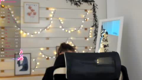 Monika online show from 12/05/25, 02:25