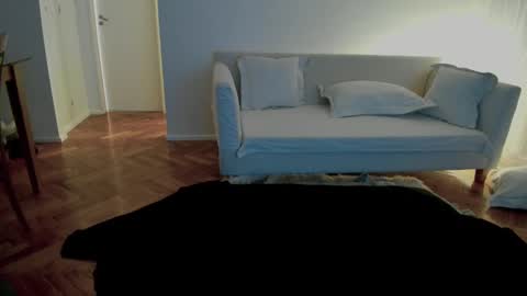 Monikfree online show from 01/10/25, 04:41