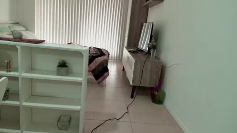 Monikfree online show from 02/04/25, 09:28