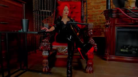 Monique C online show from 11/12/25, 01:55