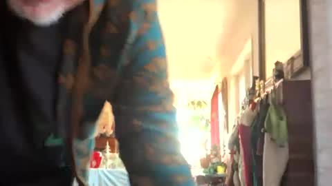 Snapshot of monkeedance chatting on 12/31/24, 07:07 Monkee Dance online show from 12/31/24, 07:07