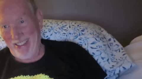 Snapshot of monkeedance chatting on 09/13/25, 04:56 Monkee Dance online show from 09/13/25, 04:56