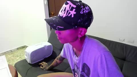 monkeyd_66 online show from 01/09/25, 10:41