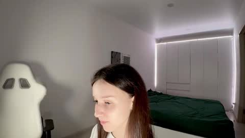 Mary online show from 10/30/25, 09:55