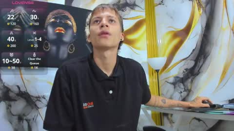 mono_blonde online show from 05/19/26, 11:49