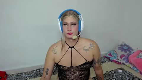 Snapshot of monojuan06 chatting on 02/10/25, 10:30 veronika ind online show from 02/10/25, 10:30