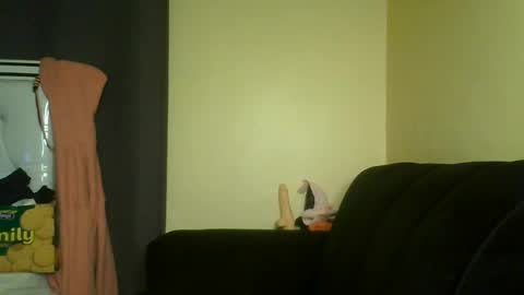 Snapshot of monrax4 chatting on 07/22/26, 10:45 monrax4 online show from 07/22/26, 10:45
