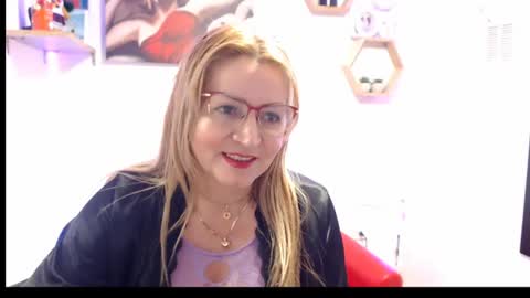 monserrat_diva online show from 06/08/26, 08:42
