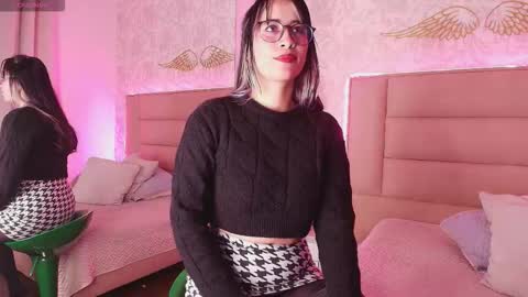 Snapshot of monserrat_towers chatting on 02/09/26, 01:59 Adriana online show from 02/09/26, 01:59
