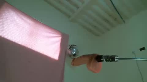 Snapshot of monserratsweet6 chatting on 11/21/25, 07:01 monserratsweet6 online show from 11/21/25, 07:01