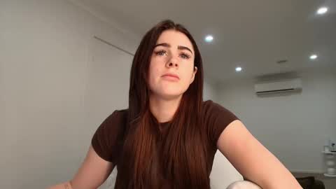 Snapshot of monslifex chatting on 10/28/25, 12:14 Mons life online show from 10/28/25, 12:14