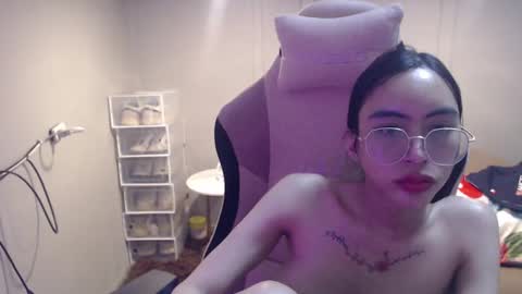 Snapshot of monstercockselfsuck chatting on 02/04/25, 11:16 ELYSE A SIMPLE GIRL online show from 02/04/25, 11:16
