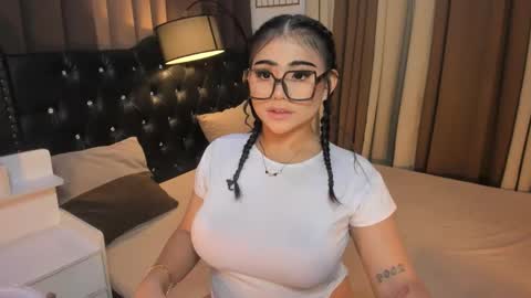 Ruthie online show from 02/07/25, 01:25