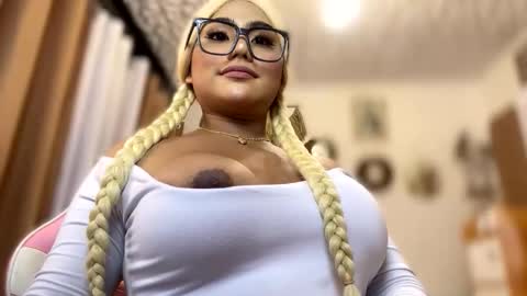 Ruthie online show from 11/27/25, 11:07