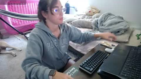 Lydia Mooney online show from 07/06/26, 08:22