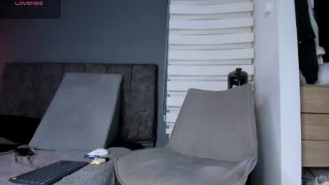 mont_777 online show from 06/12/26, 02:49