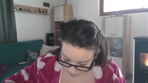 Monse online show from 02/06/25, 10:37