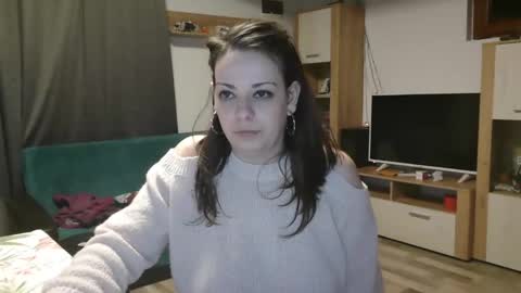 Monse online show from 02/11/25, 05:18